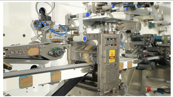 Full Servo 85% 1200pcs/Min Feminine Panty Liner Machine